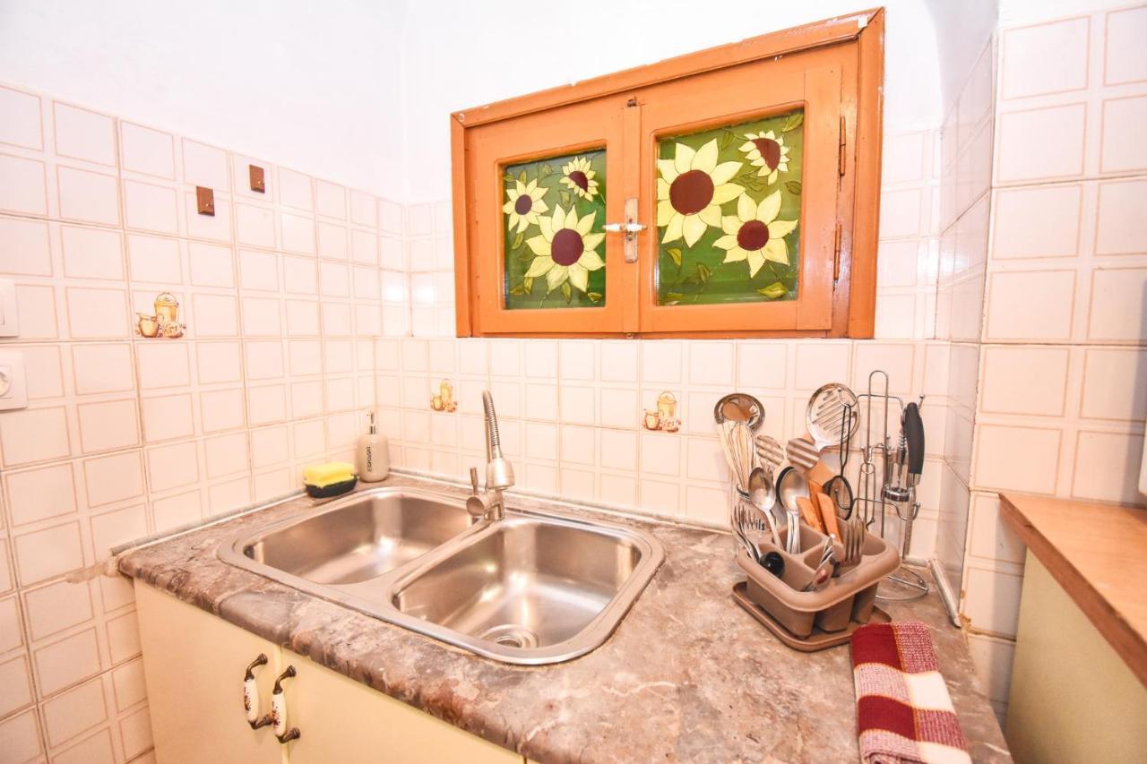 Venetian Well Gallery Apartment In Corfu Old Town Zewnętrze zdjęcie