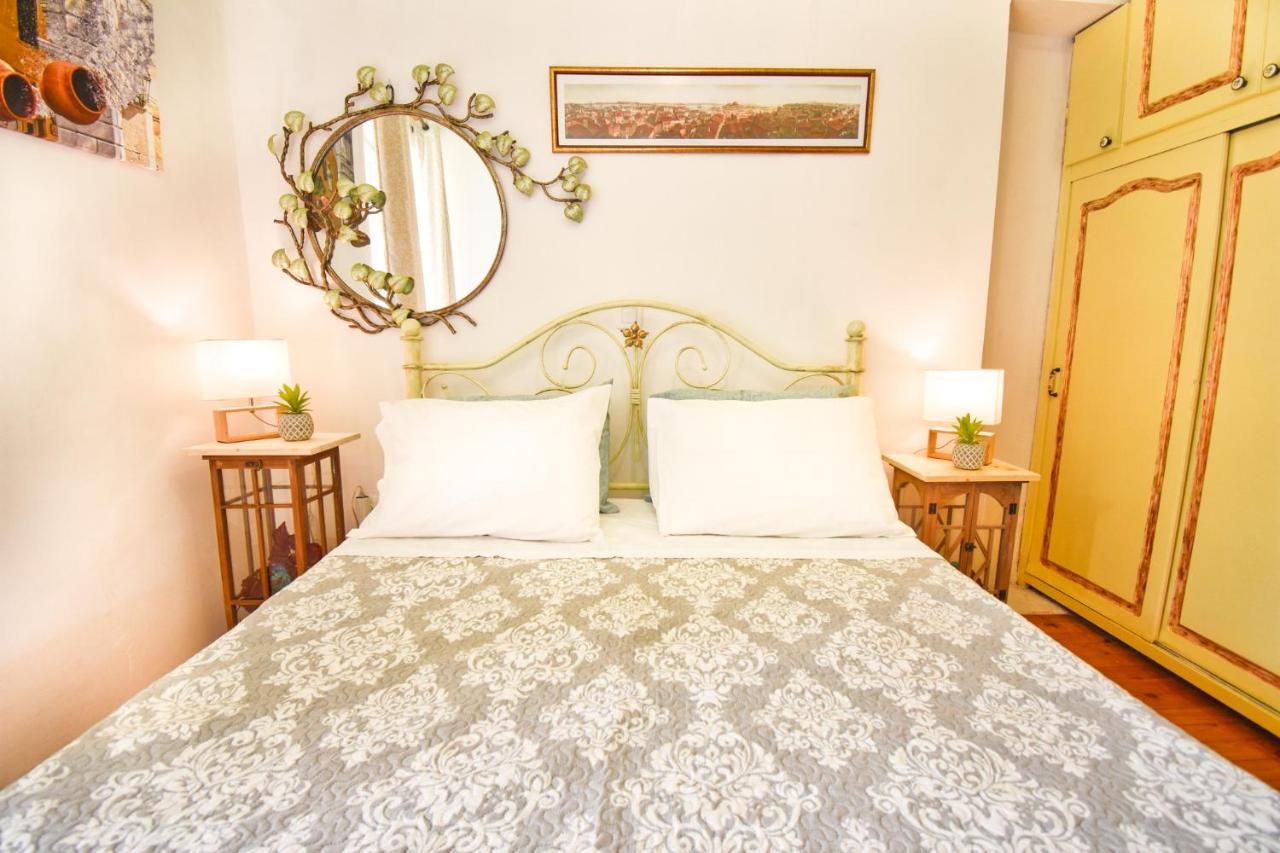 Venetian Well Gallery Apartment In Corfu Old Town Zewnętrze zdjęcie